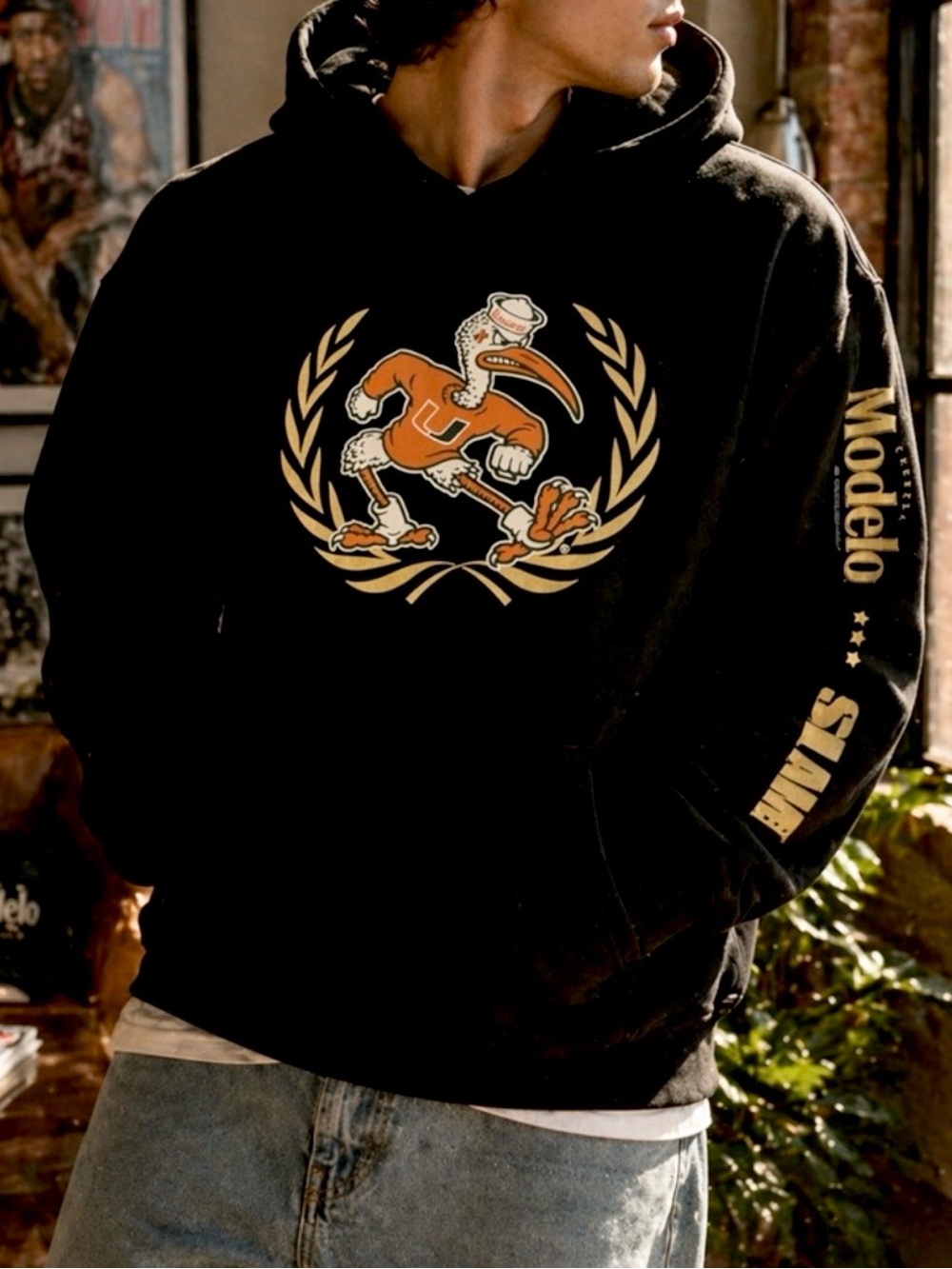 Modelo USA x SLAM Collab Hoodie Miami Hurricanes March Madness Sebastian Ibis